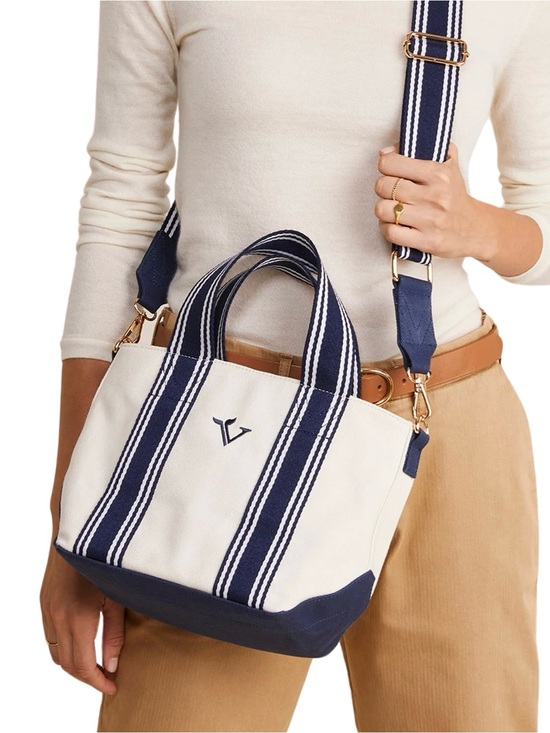 Vineyard Vines Handbags - NWOT! Vineyard Vines Mini Heritage Classic Tote Bag